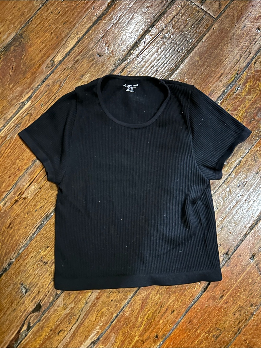 URBAN OUTFITTERS Black Ribbed Knit Crop Tee